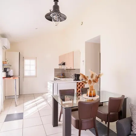Appartement Cosy Hyeres Centre Exterior photo